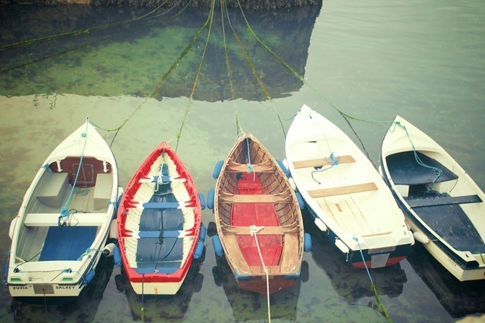 boats-of-colour